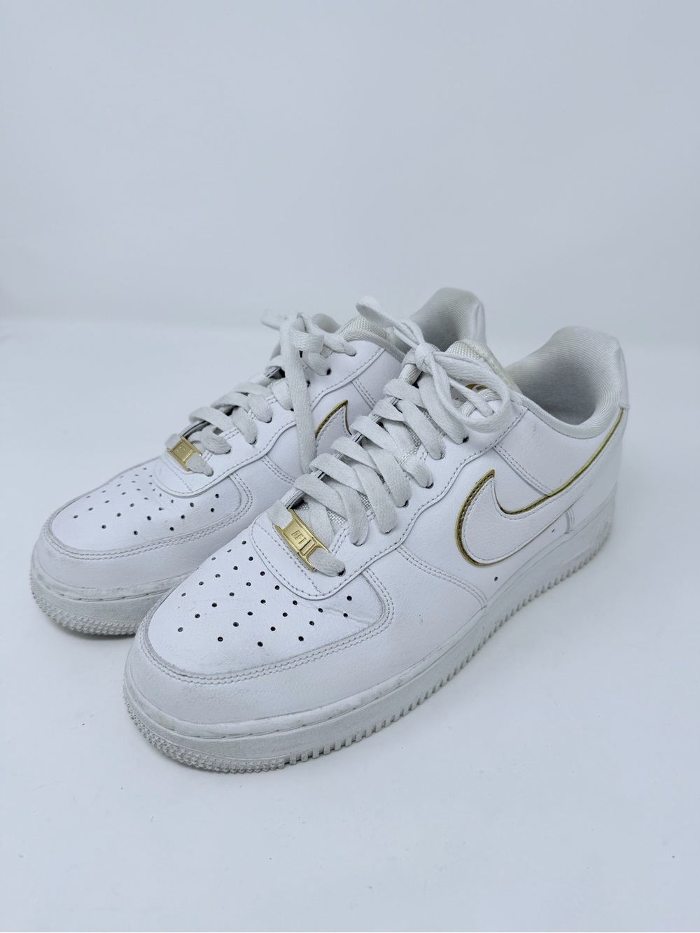 Nike Air Force 1 Gold Swoosh